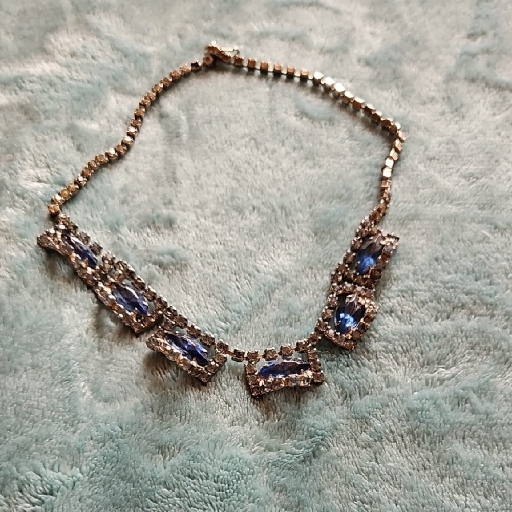 Elegant Blue and Silver Necklace